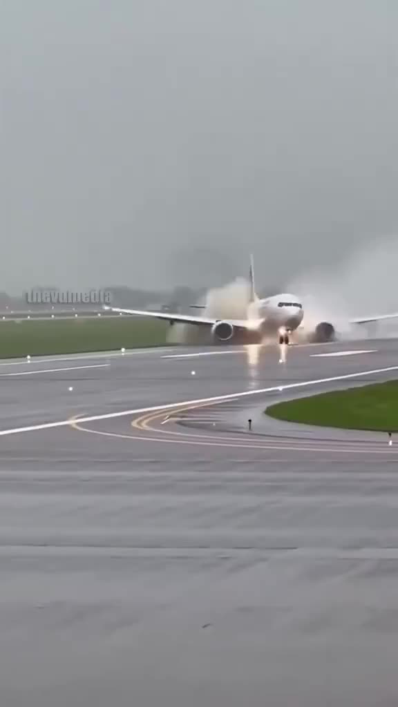 Perché l'aereo perde il controllo durante l'atterraggio