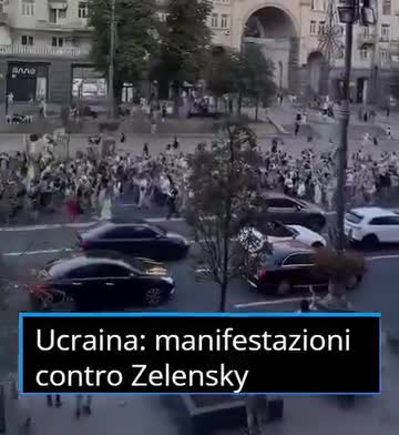 A Kiev e in altri grandi città ucraine se prendono Zelensky